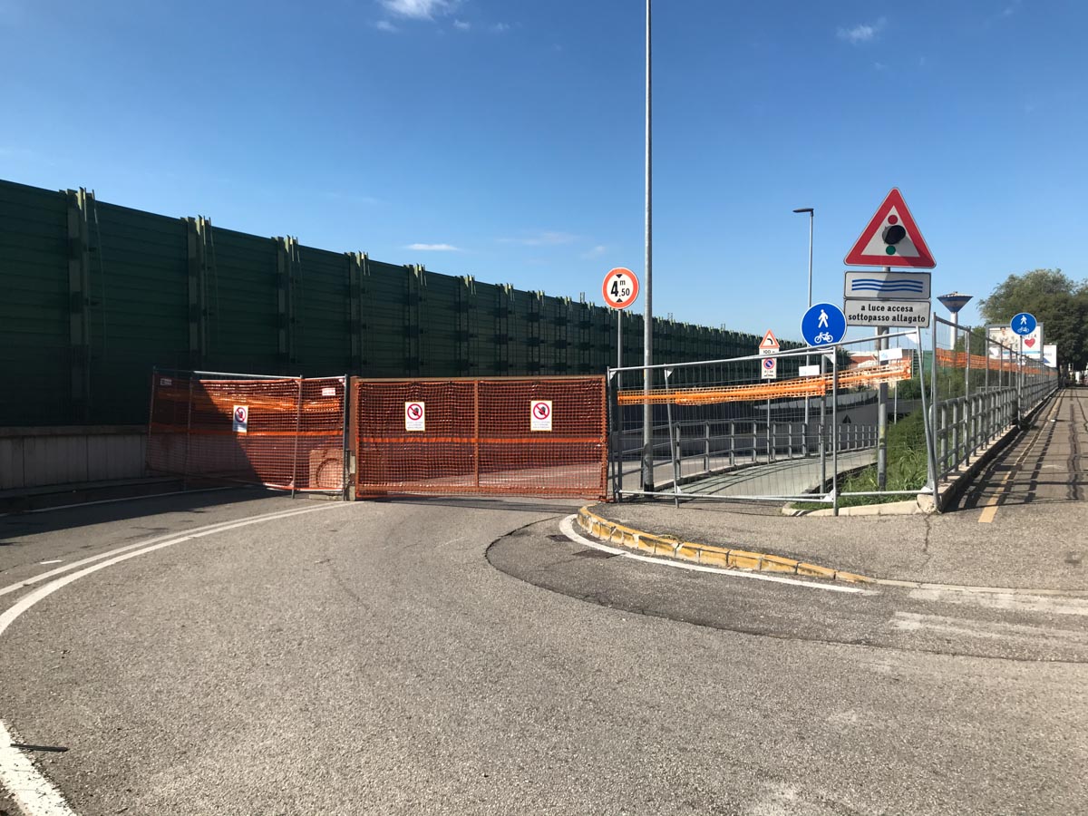 Sottopasso via Porto San Michele chiuso (settembre 2022)