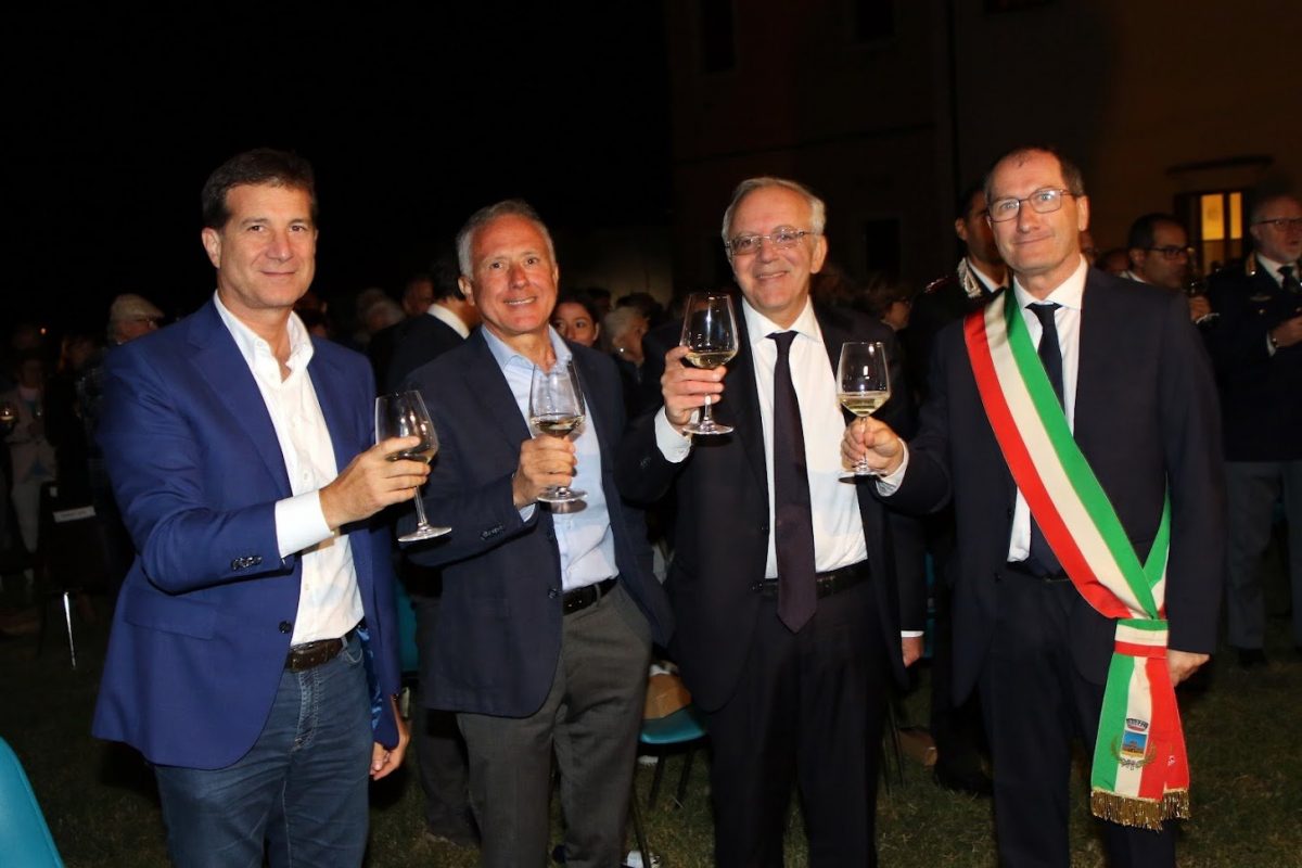 Castel d'Azzano città