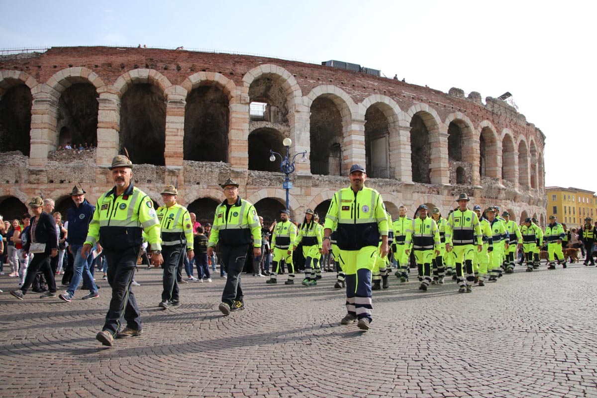 Manifestazioni 150 anni Alpini Verona