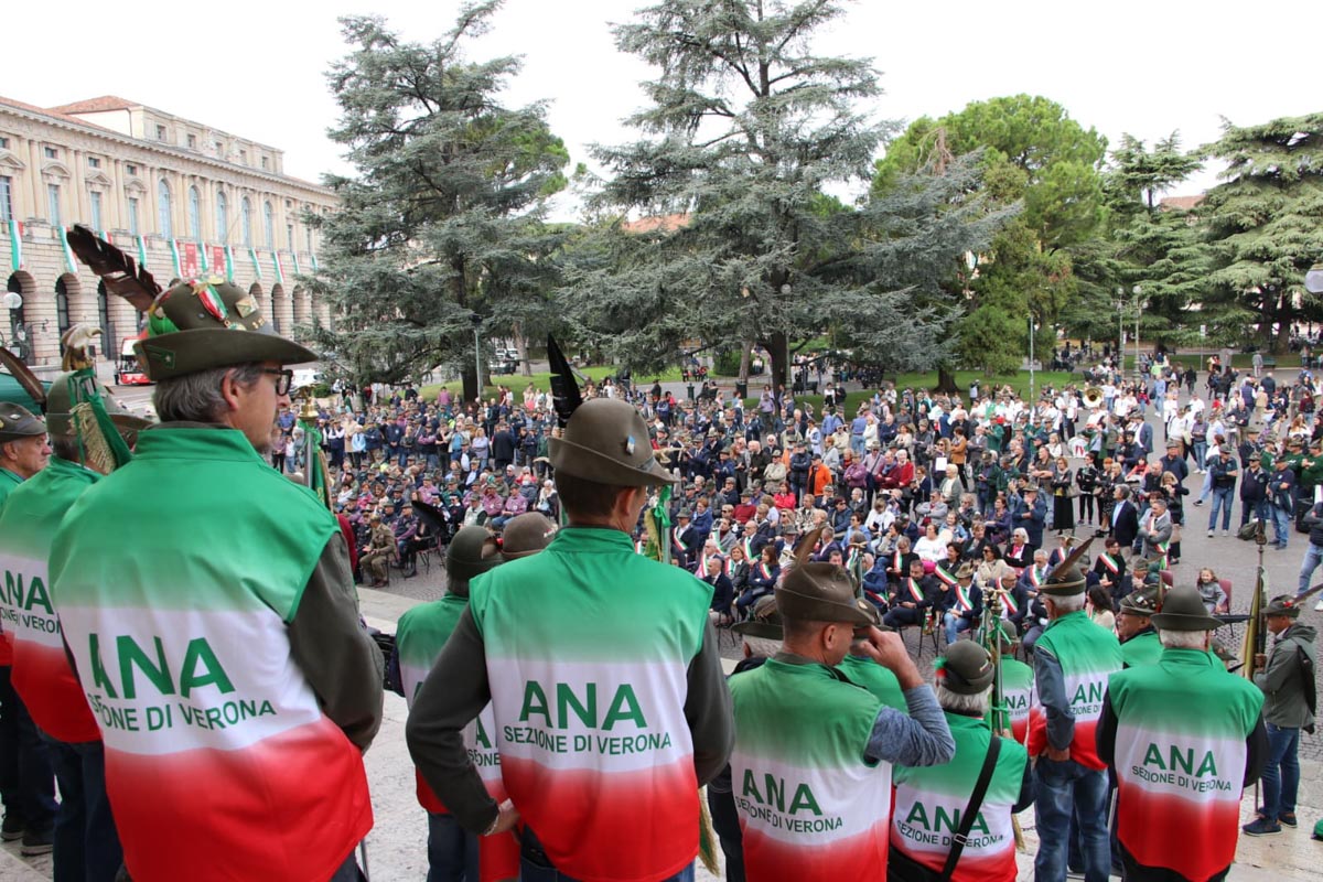 Manifestazioni 150 anni Alpini Verona