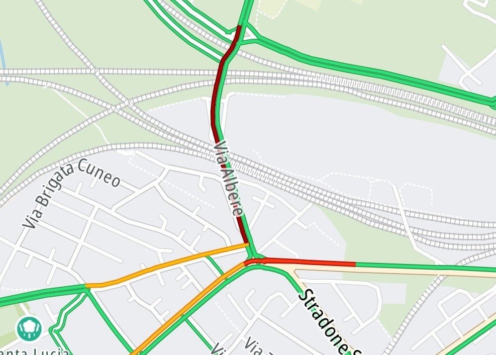 incidente via albere verona