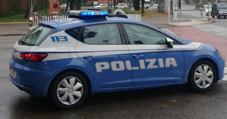 Polizia tentato furto