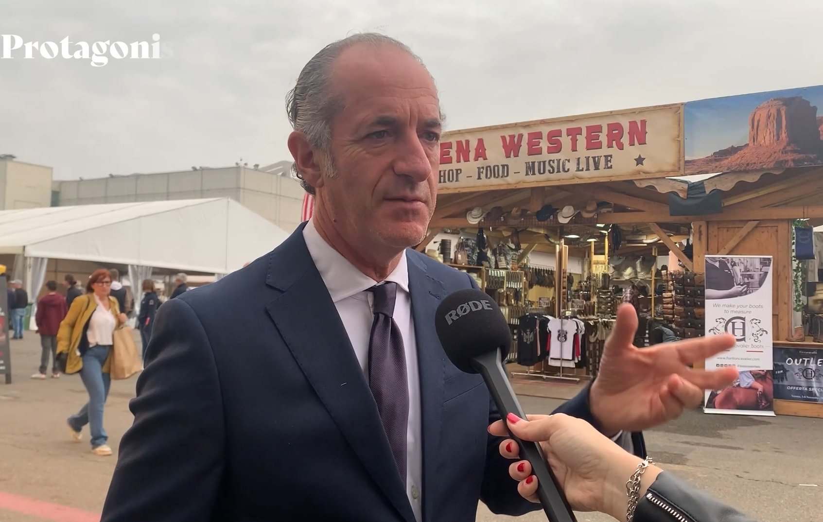 Luca Zaia durante l'intervista a Radio Adige Tv