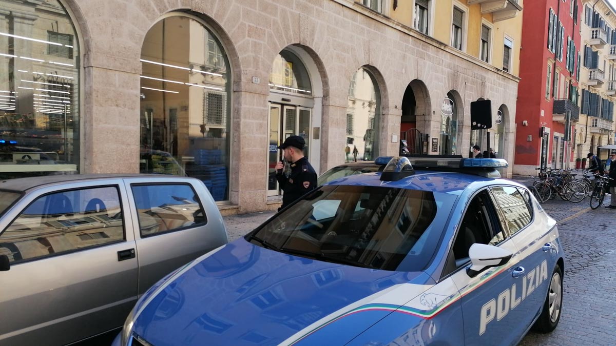 Polizia - rapina corso cavour