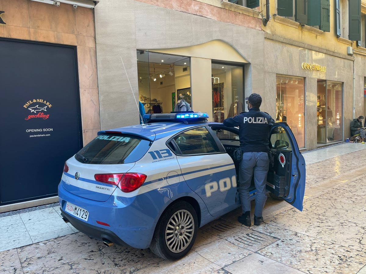 Polizia via Mazzini