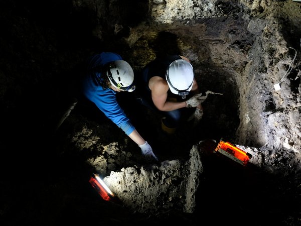 Ricerca Grotta di Veja - Foto Massimo Arvali da unive.it