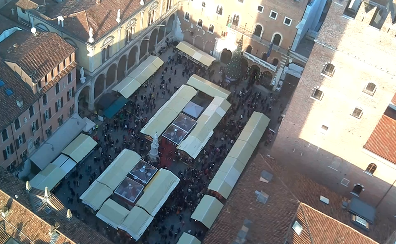 Piazza Dante Piazza dei Signori