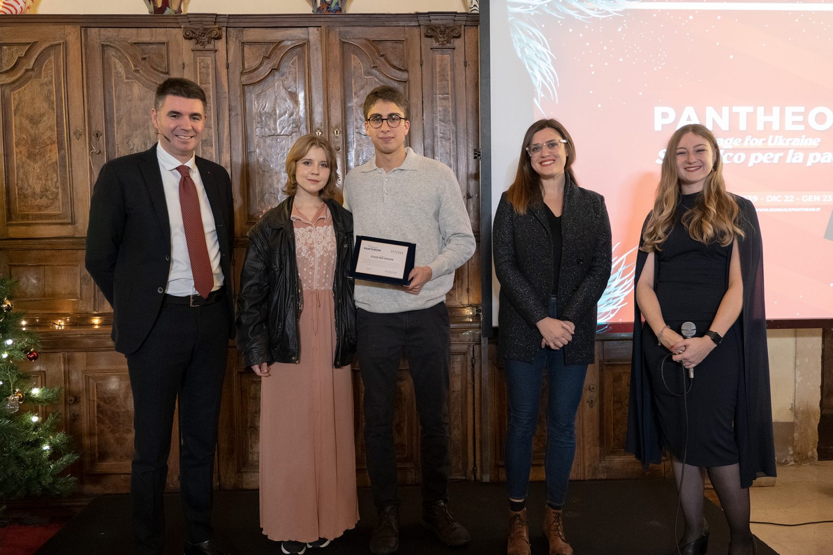 Premio Pantheon 2022 a Stage for Ukraine
