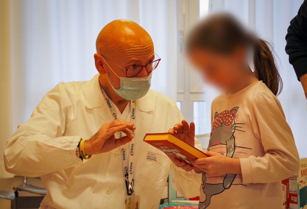 Donazione libri Pediatria Legnago 3