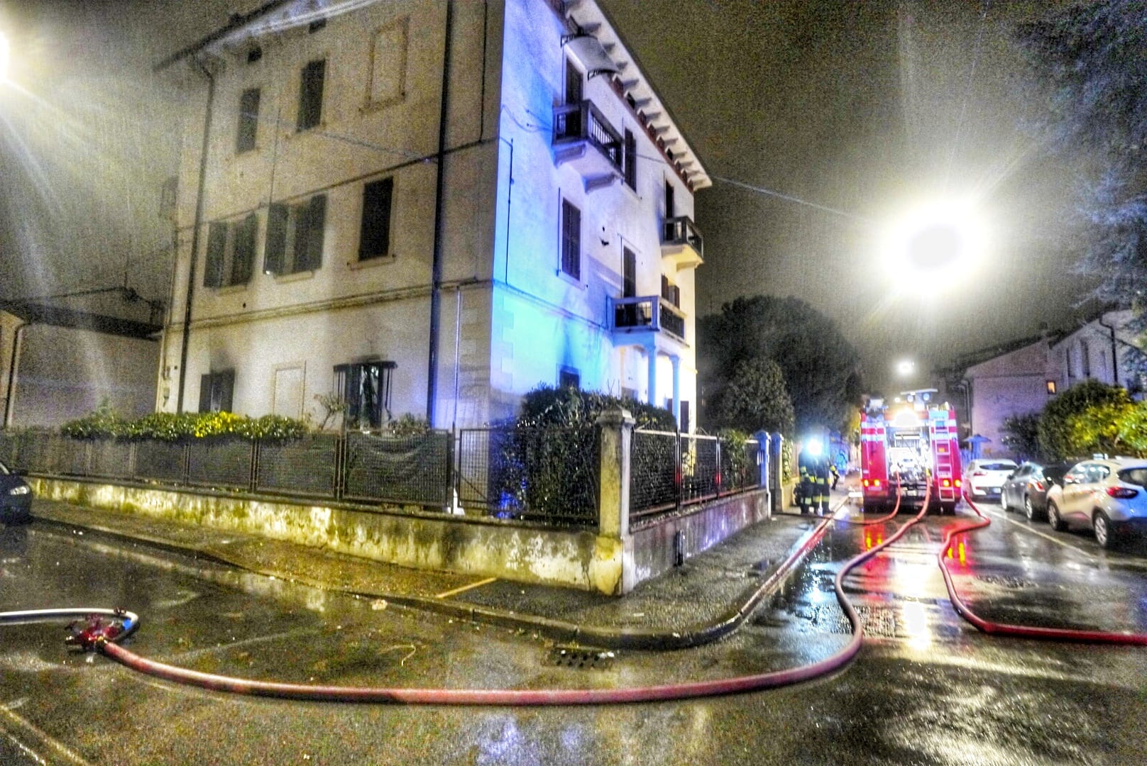 Incendio via Lorenzi