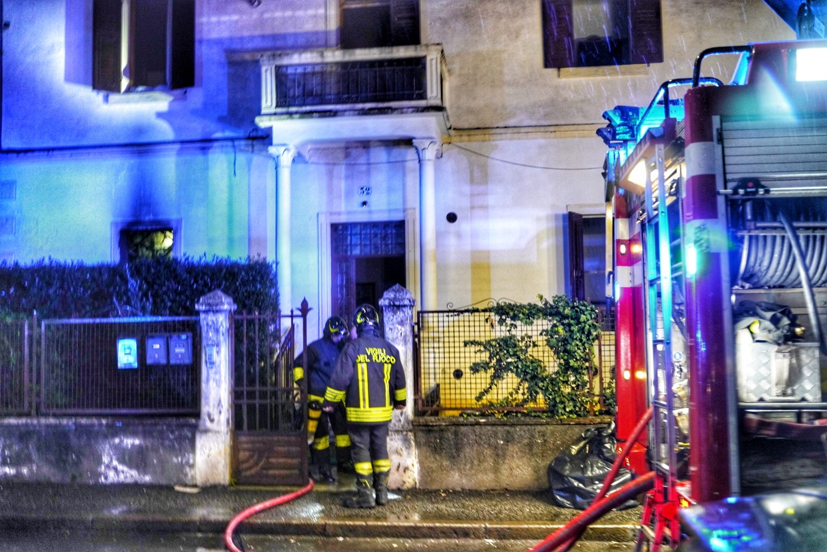 Incendio via Lorenzi