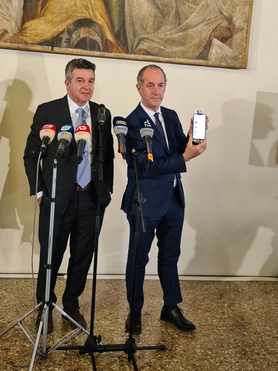 Calzavara e Zaia presentano l'app ViviVeneto
