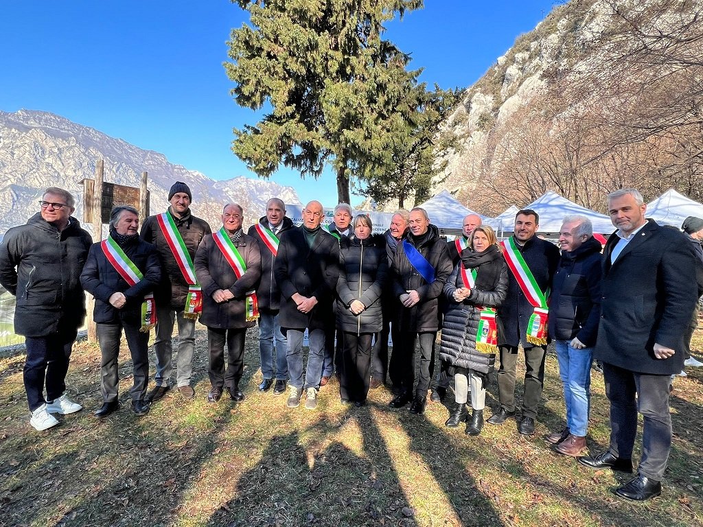 i sindaci del veronese coinvolti nella realizzazione della ciclovia del garda