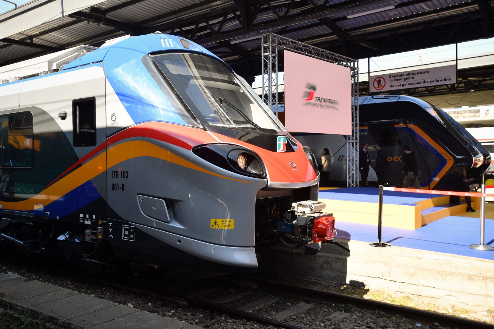 Trenitalia Verona-Rovigo treno ferrovia stazione