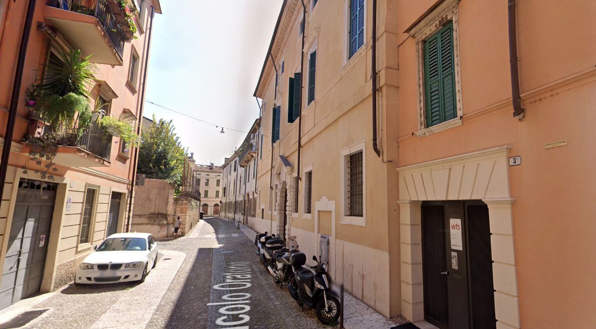 Verona vicolo Oratorio casa studenti studentato
