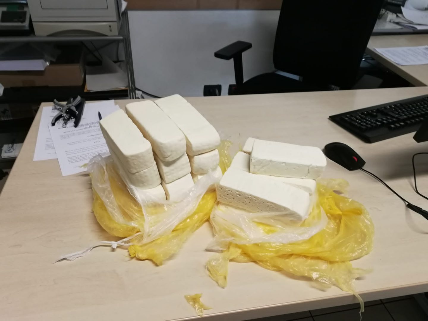 Adm - alimenti sequestrati