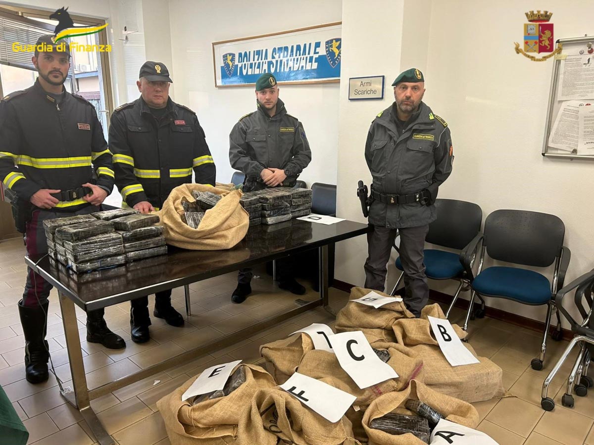 Finanza e Polstrada cocaina Verona