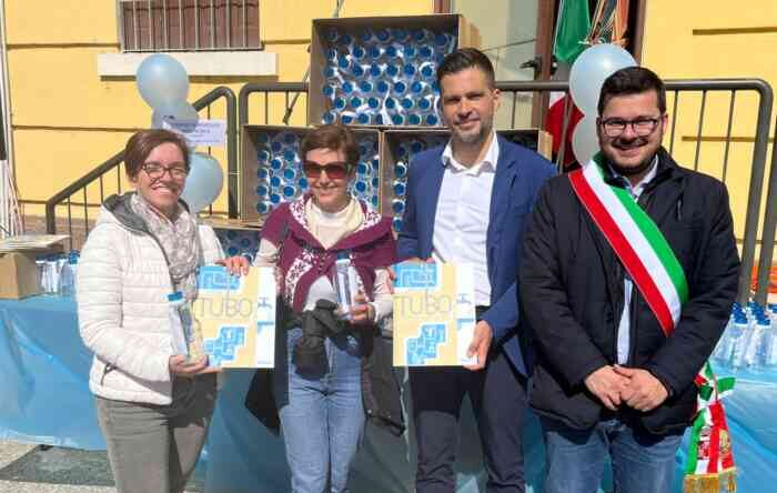 Acque Veronesi borracce scuola Soave