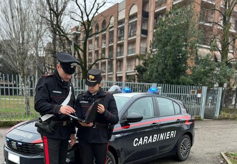 Carabinieri San Massimo ladro seriale borse