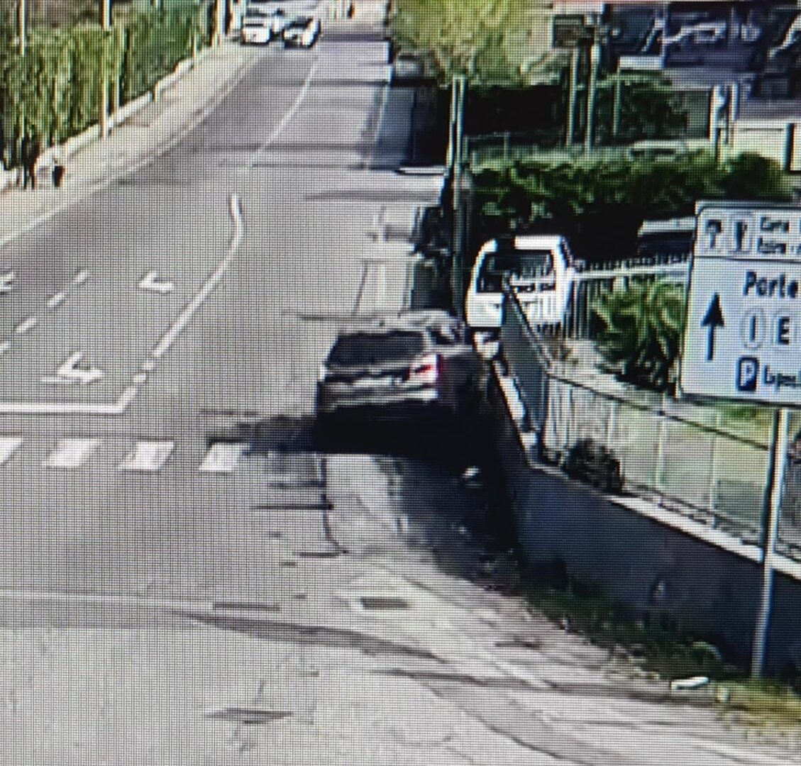 via roveggia auto ubriaco