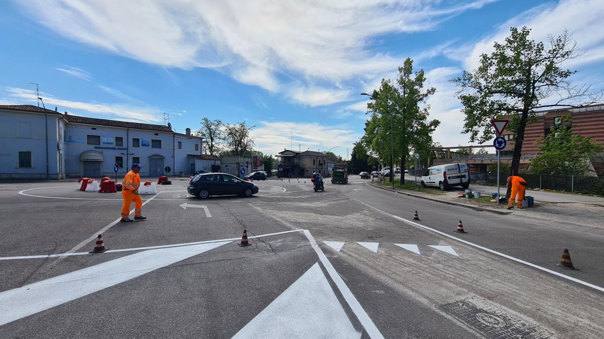 Cantieri filobus - Rotonda Basso Acquar