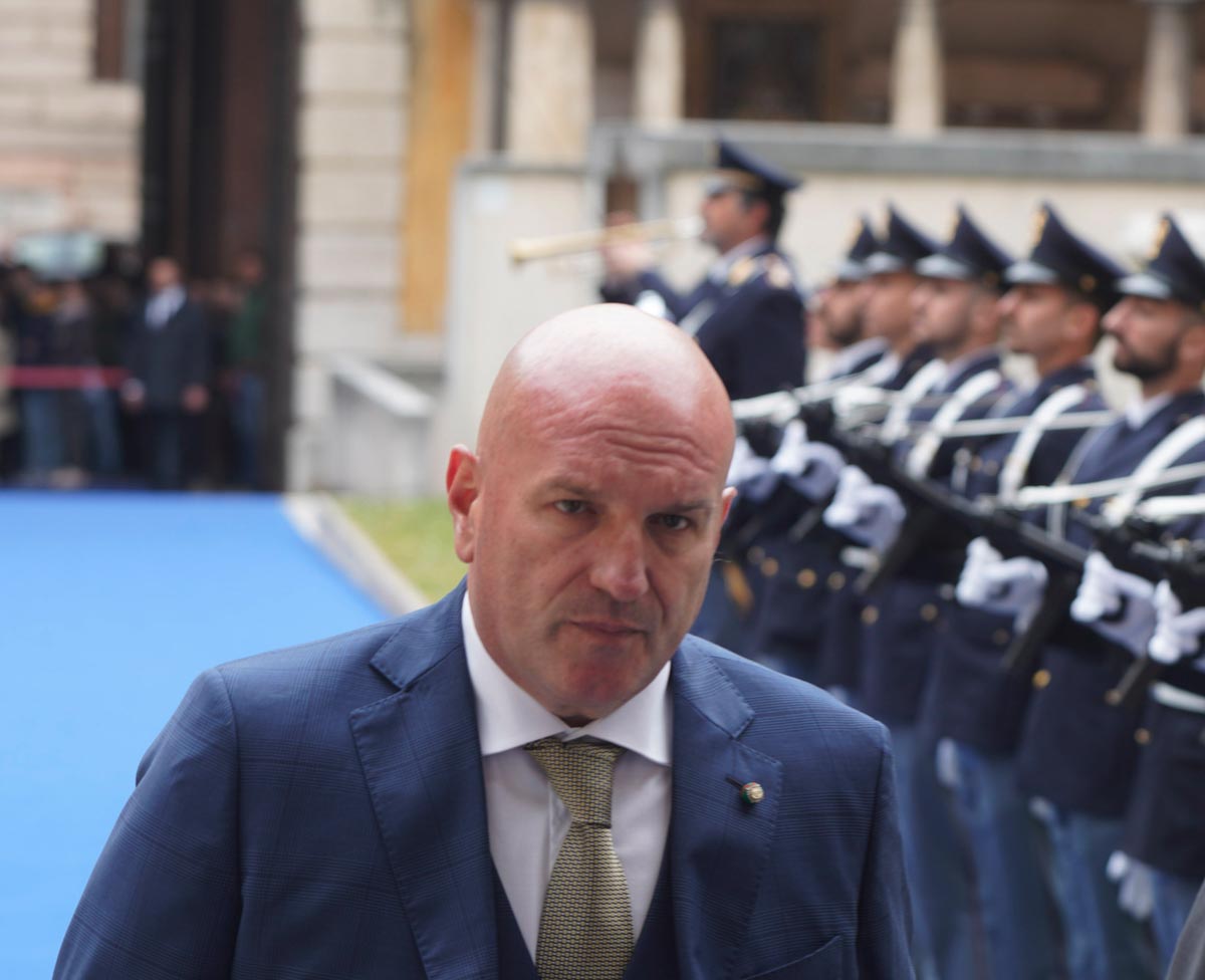 Il Questore Roberto Massucci al Teatro Filarmonico di Verona per il 171° anniversario dalla Fondazione della Polizia di Stato