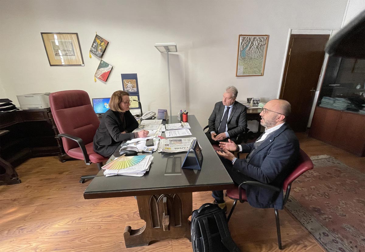 La viceprefetto Daniela Chemi con Iraci Sareri e Prando