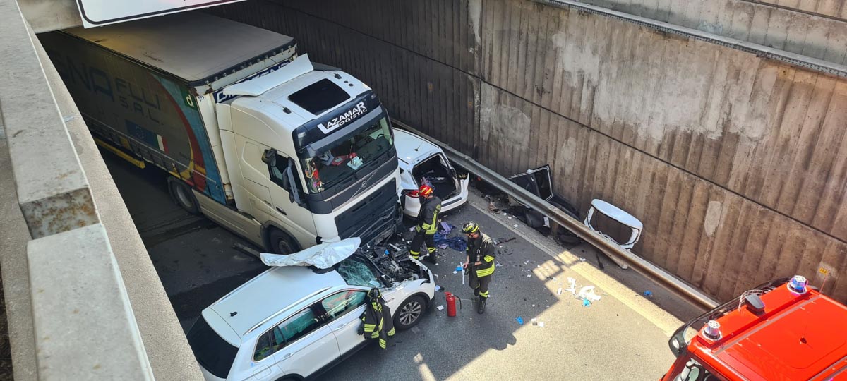 Incidente sottopasso viale Piave-Borgo Roma
