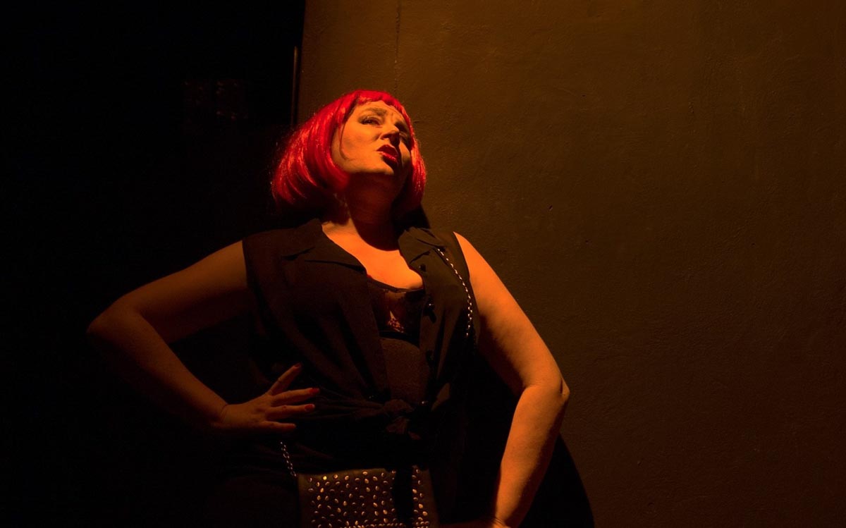 Isabella Caserta - La Putana - ORIZZONTALE