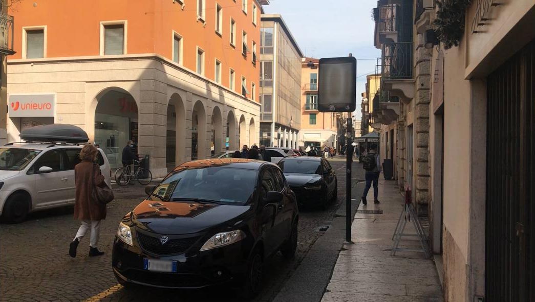 sosta centro verona via cappello