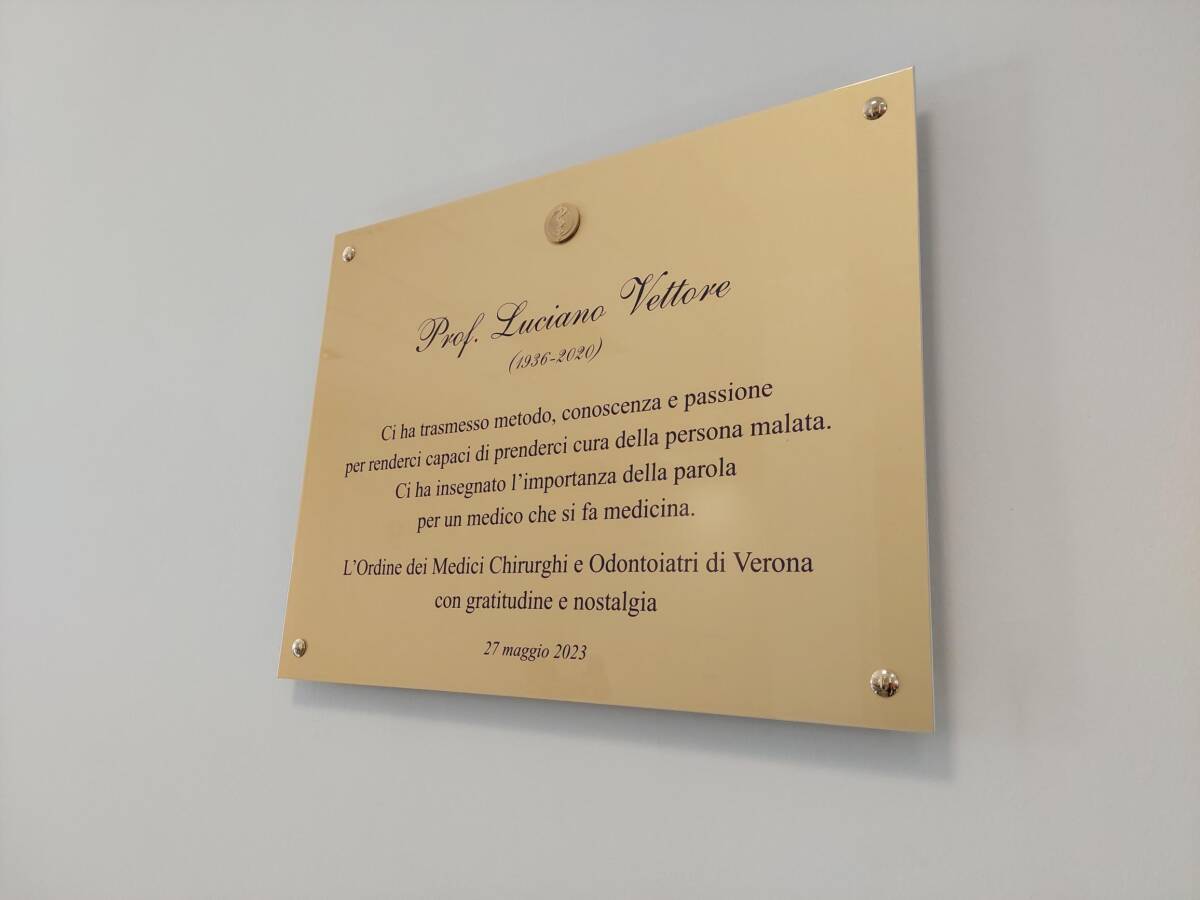 Luciano Vettore targa