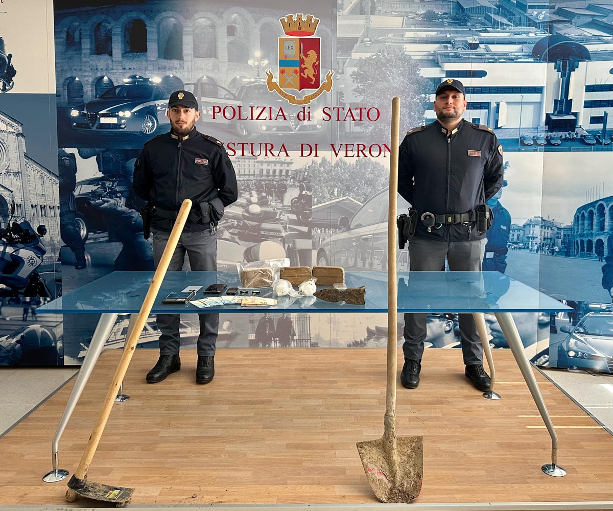 Polizia - Squadra Mobile - Sostanze stupefacenti