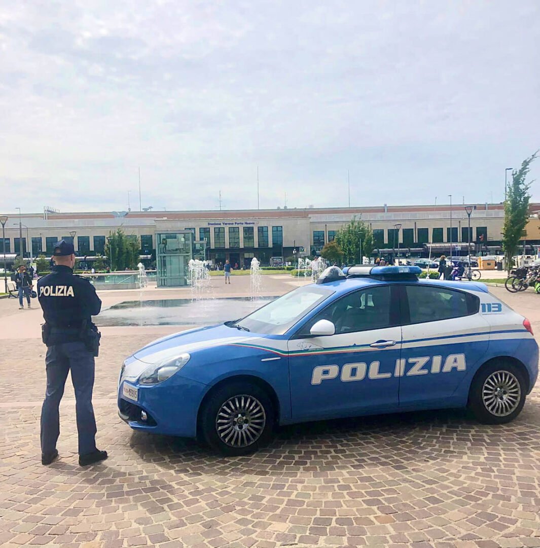 Polizia di Stato - Piazzale stazione Porta Nuova