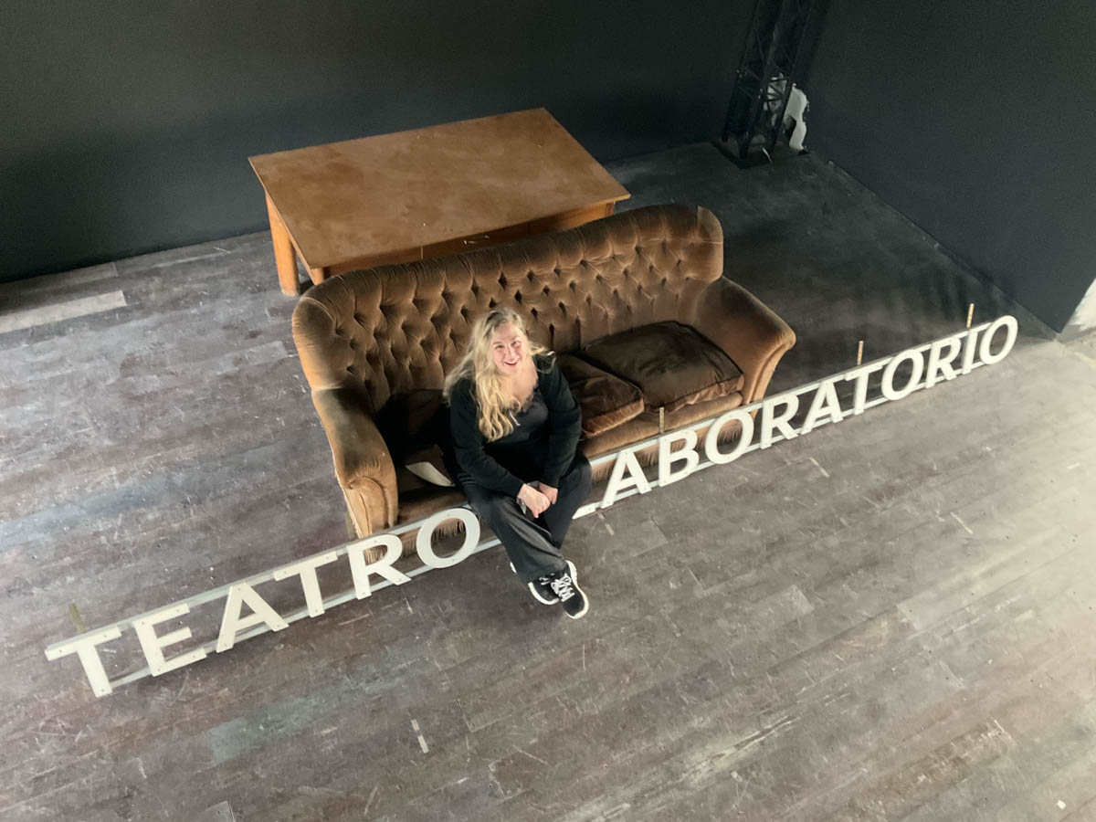 La direttrice Isabella Caserta nella nuova sede del Teatro Laboratorio a Verona