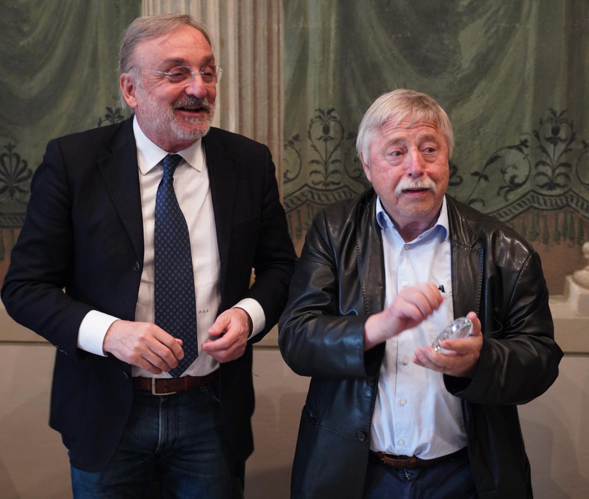 Wolf Biermann premiato dal Magnifico Rettore dell'Università di Verona Pier Francesco Nocini