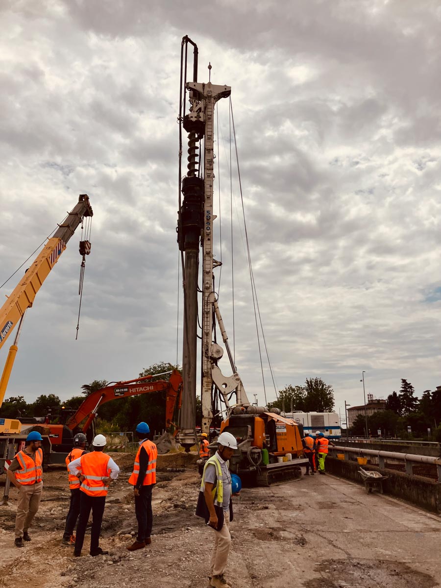 Cantiere filobus via città di nimes - trivelle