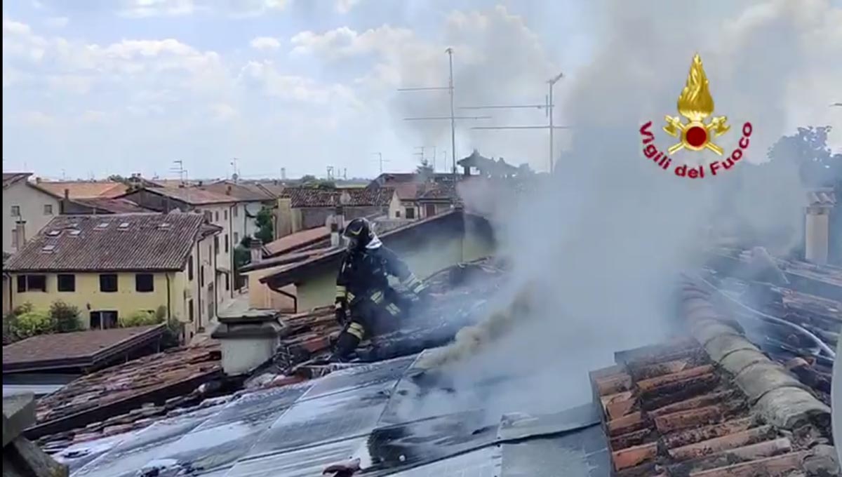 Vigili del fuoco - Villafranca tetto