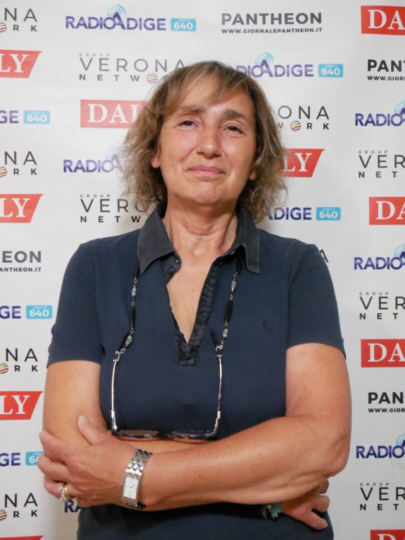 Paola Conti Zevio Fuori Dal Comune