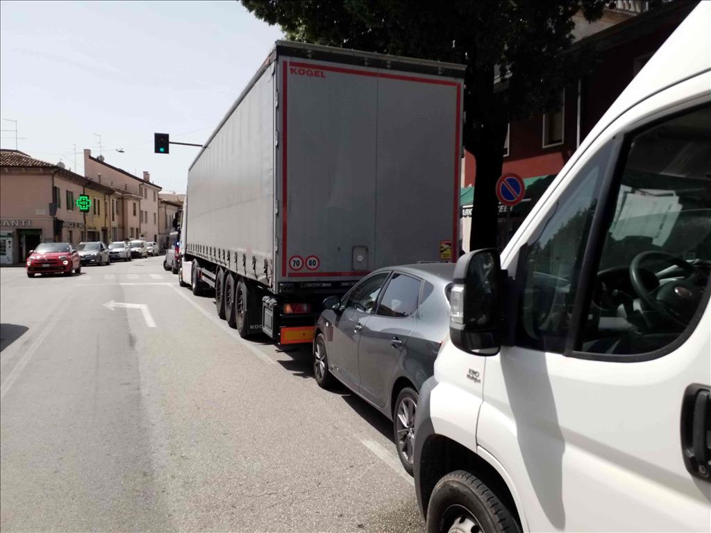 tamponamento via Belfiore 12 luglio 2023