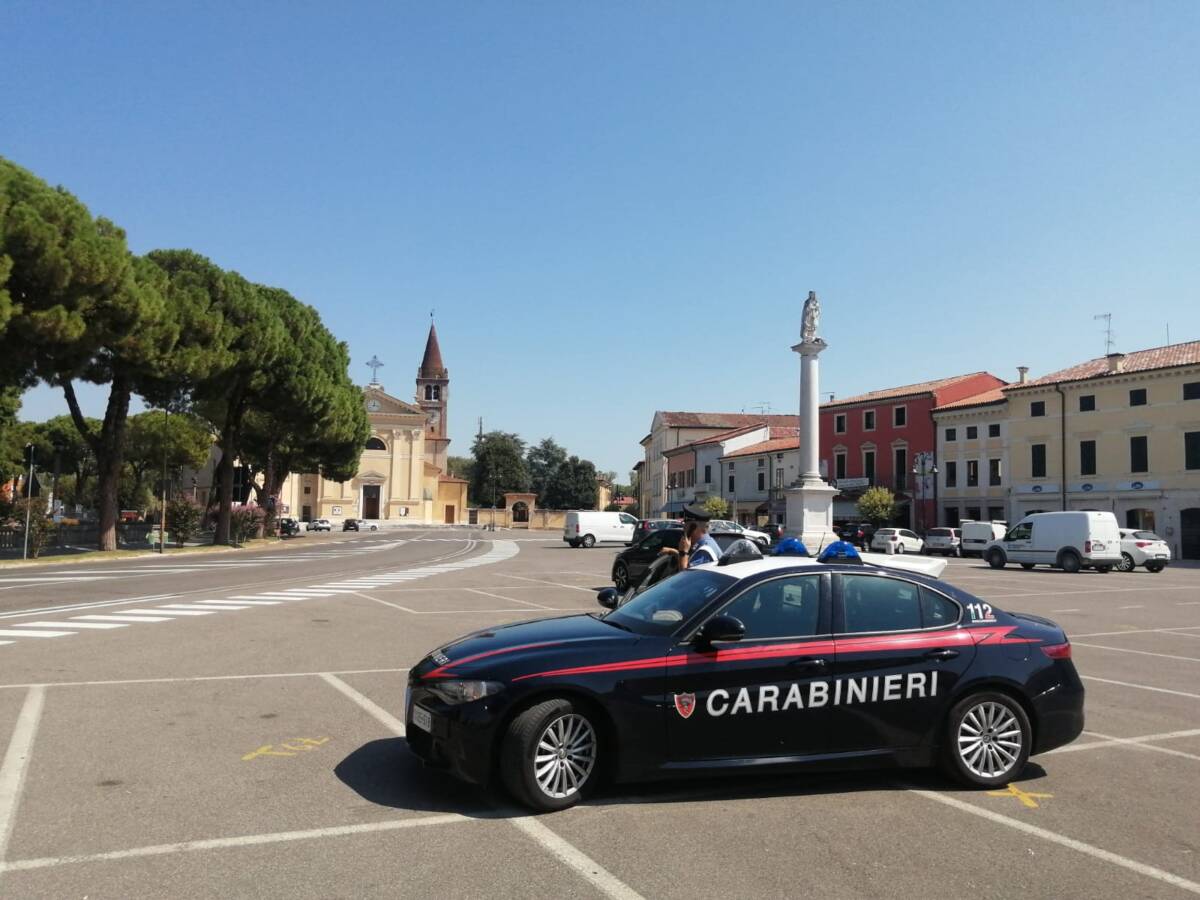 arresto per rissa, aggressione e lesione a pubblico ufficiale
