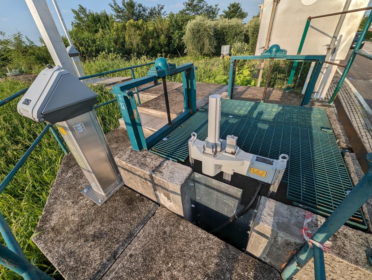 Consorzio di Bonifica Veronese - Un pozzetto telecontrollato a Caselle, alimentato da pannelli fotovoltaici