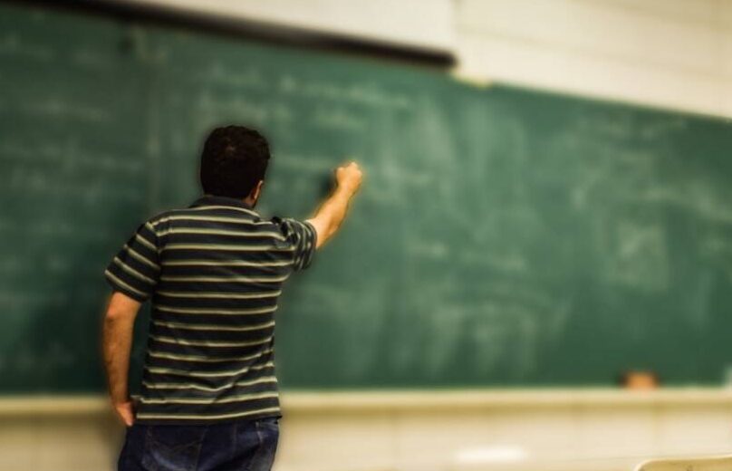 scuola generica diplomi facili