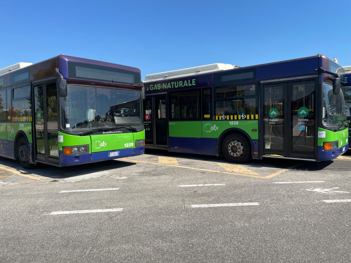 Autobus Atv del servizio urbano