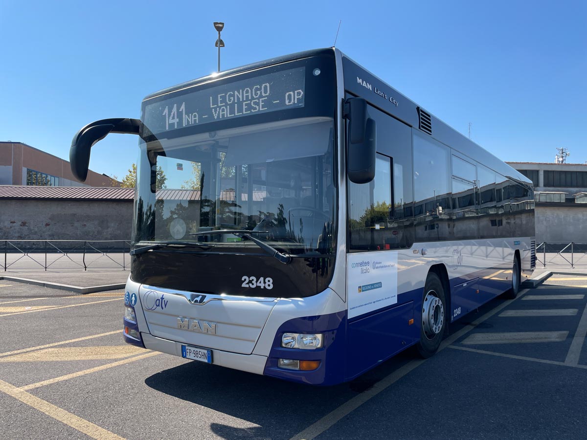 Autobus Atv del servizio urbano