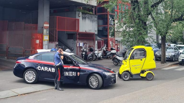 Carabinieri furto auto elettrica