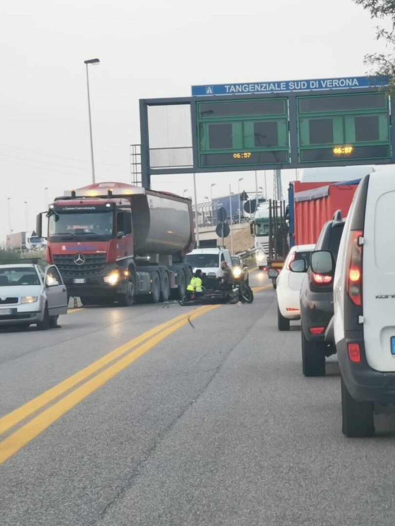 incidente tangenziale sud