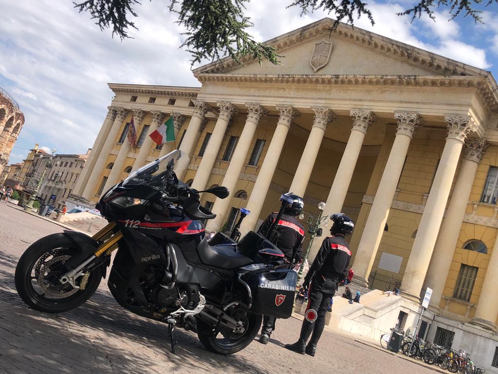 Verona carabinieri spaccio hashish