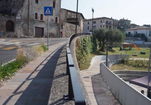 Calmasino lavori via Belvedere