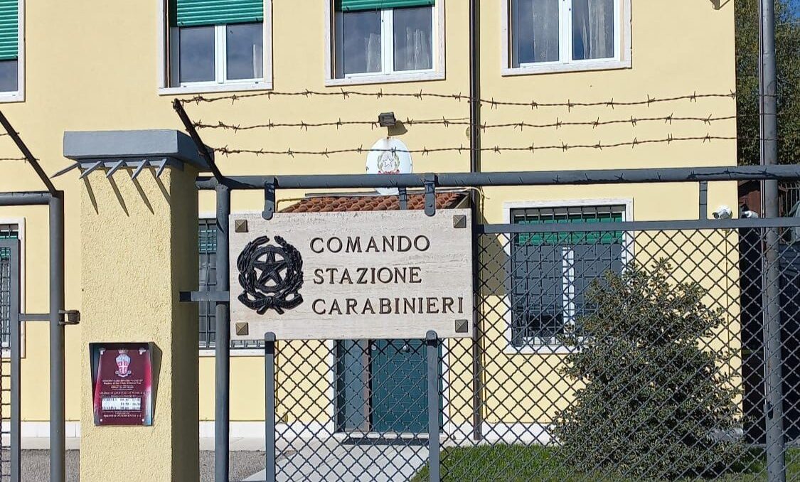 Carabinieri Roverè Veronese documenti falsi