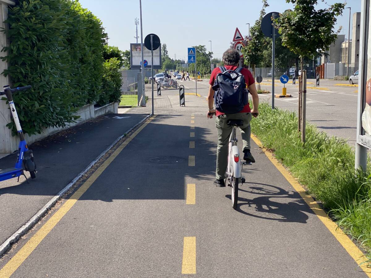 Ciclabile lungo strada Le Grazie (Borgo Roma) - Verona